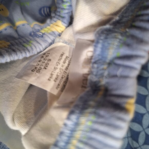 tiny little ants top and shorts - Picture 8 of 9